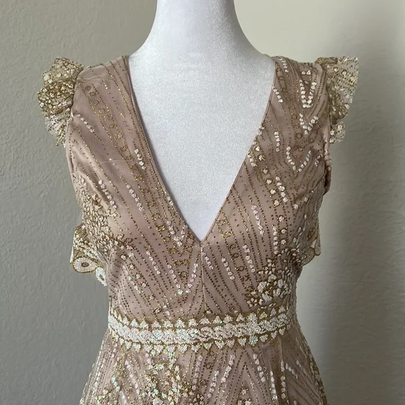 Gorgeous Glitter MIDI Dress - Picture 3 of 8